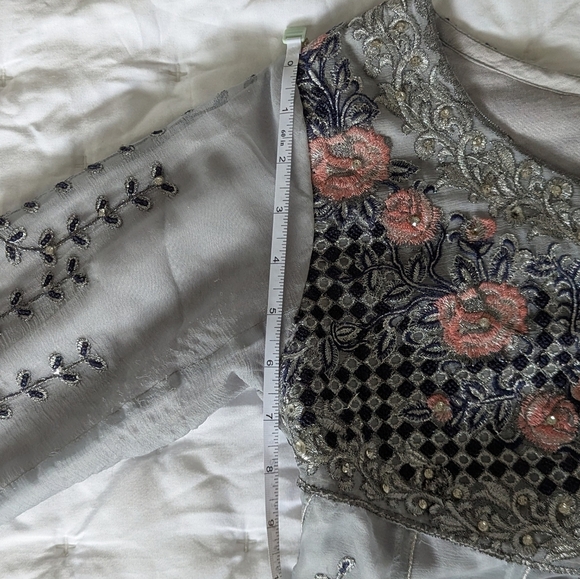 Indian Kurta Floral Embroidered Gray Top Lehenga Pakistani South Asian - Picture 12 of 14